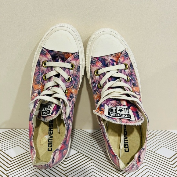 🔥Converse🔥 - Picture 2 of 5